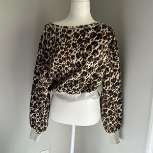 Leopard cropped sweater